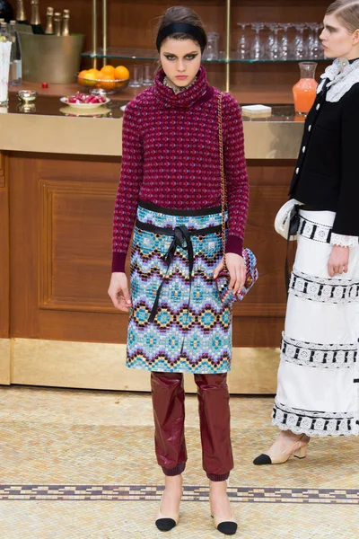 Look 75